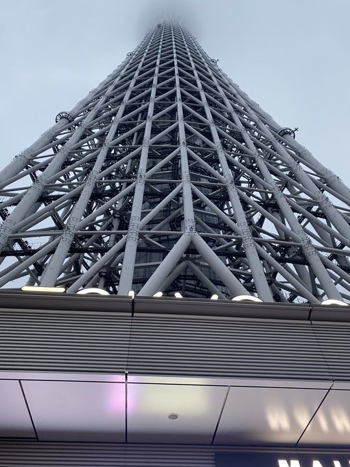 人生で初めて スカイツリー行った 雨だった https://t.co/xRmL6o5UZx