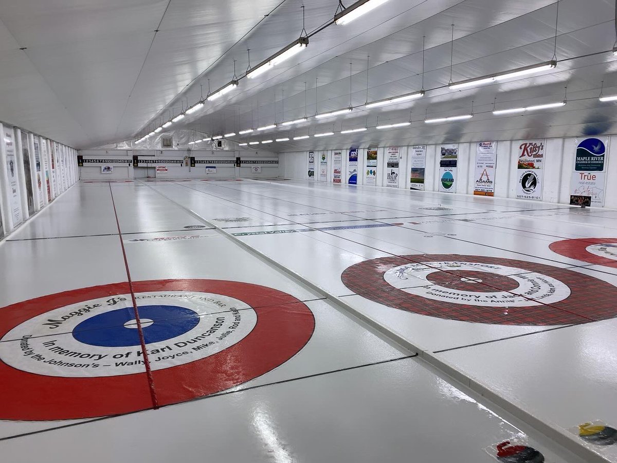 DocBartender's tweet image. 2023-24 ice is starting to take shape at the Heather Curling Club. Painted yesterday, put down lines, houses, and advertisements today. The light at the end of the tunnel is in sight.
#icetech #curling