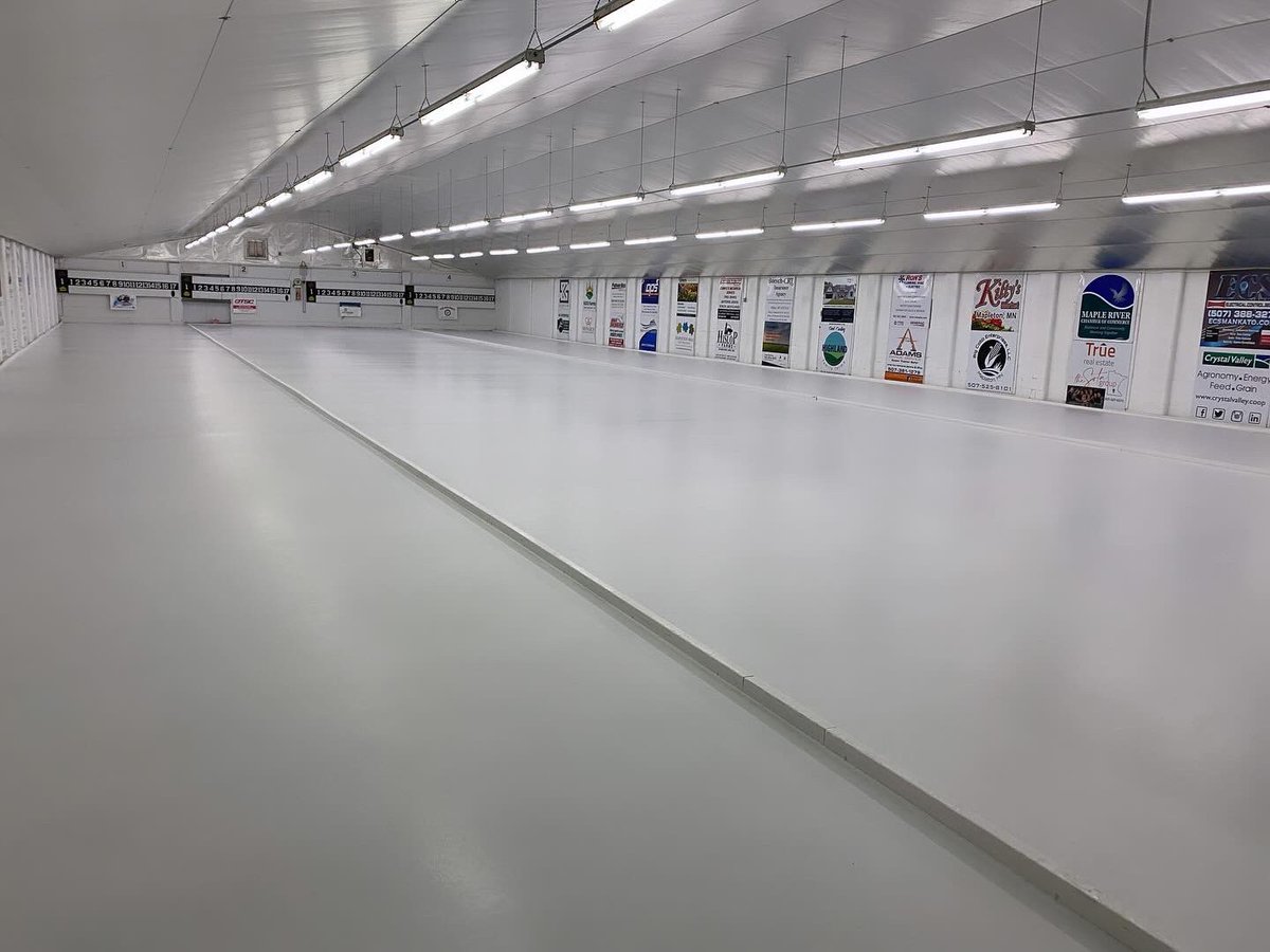 DocBartender's tweet image. 2023-24 ice is starting to take shape at the Heather Curling Club. Painted yesterday, put down lines, houses, and advertisements today. The light at the end of the tunnel is in sight.
#icetech #curling