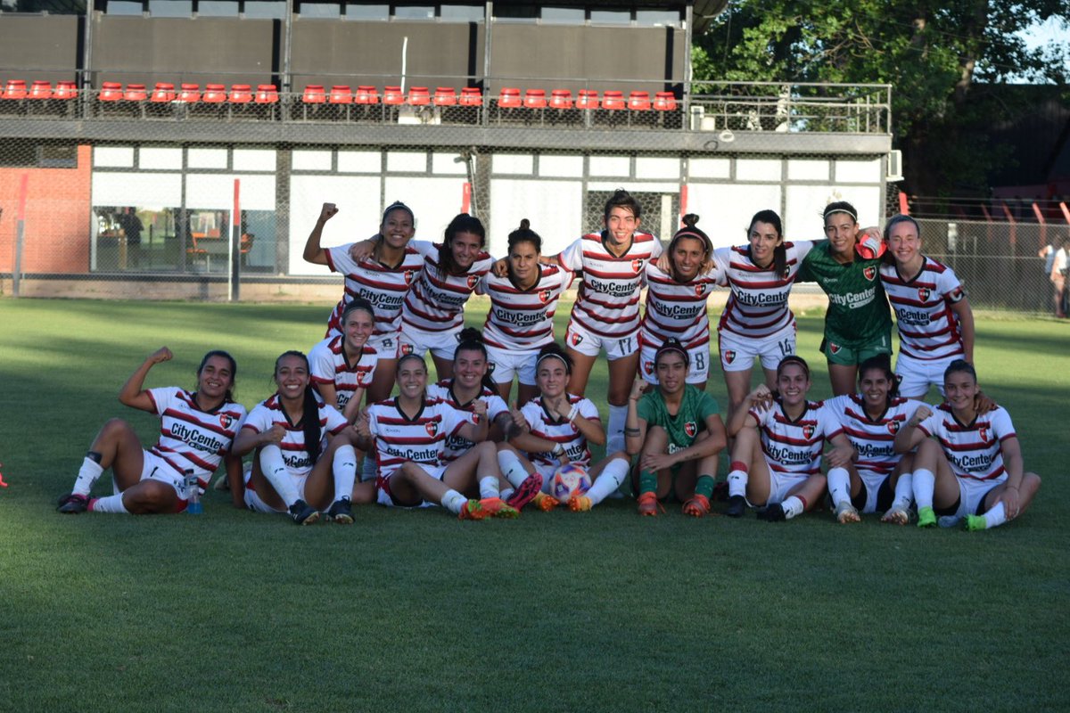Contino_patry74's tweet photo. Vamos chicas!!🚩🏴💪
@NewellsFem https://t.co/ahTpkFvJ5o