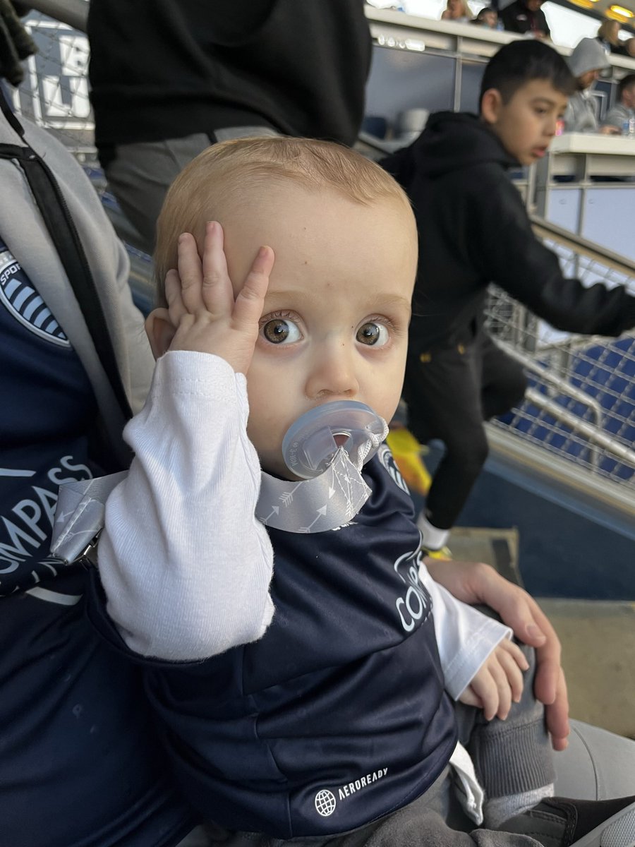 allisoncrosa's tweet photo. We had a hell of a time watching you this season. From the unmentionable start through the come back… see you in March…. 🎶 oh when the Wiz….. @SportingKC @JohnRRosa https://t.co/ny4hK4YwvT