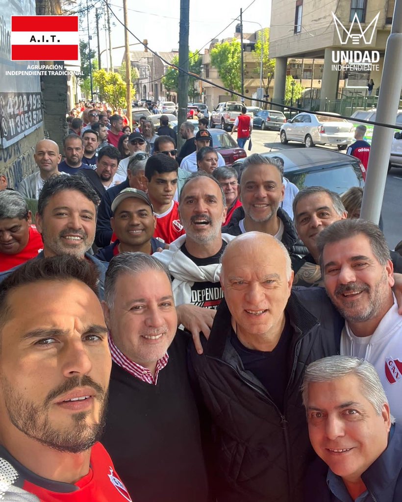 juanlezka's tweet photo. ⭐ ¡OTRO AÑO AFUERA DE LAS COPAS INTERNACIONALES!

¡ÉXITO ROTUNDO DE UNIDAD CAI!

VERGÜENZA como hincha de Independiente no jugar una copa, VERGÜENZA el maltrato al escudo es absoluto

Me CAGO en Grindetti, Marconi, Seoane, Sciaccaluga, Damiani, Ritondo y LOS 40 LADRONES https://t.co/vATaSDuJqL