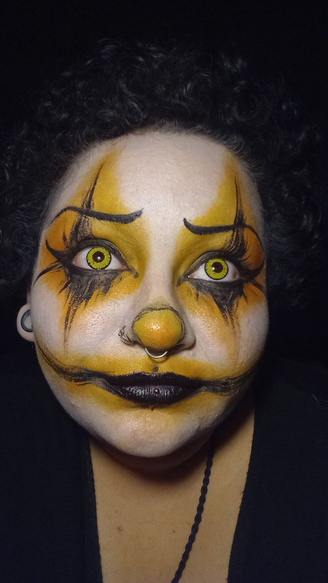 Lexi_Lovevamp's tweet photo. Butterscotch Clown 🖤 look from October
#Clown #clownmakeup #makeup #creepycute #fangs #splittongue https://t.co/LGBBOyS6vb