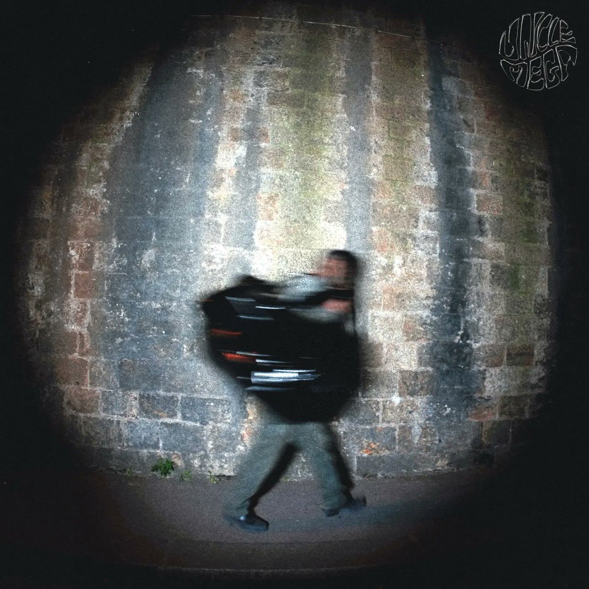 unclemega93's tweet image. : mon ep "thinking..." est disponible sur toutes les plateformes de streaming  🖤 :

merci aux king vlime @Twizzycinco &amp;amp; @rickybishop_ pour leur apparition 🤞🏾

demain je drop un visuel pour accompagner le projet  !

photo : @Nicoww_

distrokid.com/hyperfollow/un…