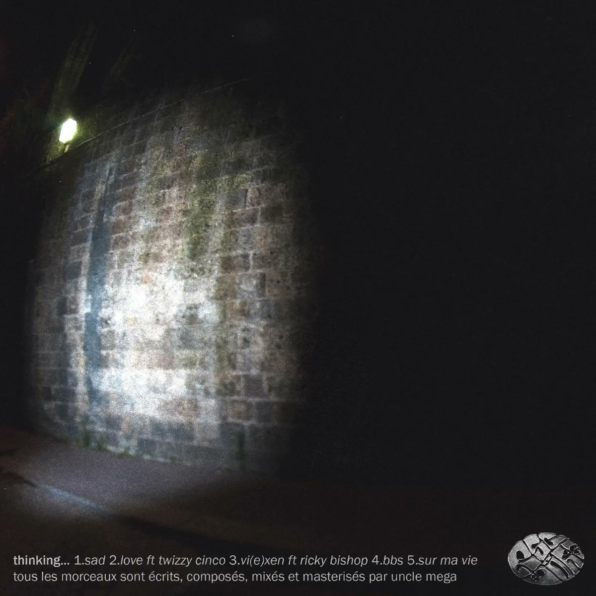 unclemega93's tweet image. : mon ep "thinking..." est disponible sur toutes les plateformes de streaming  🖤 :

merci aux king vlime @Twizzycinco &amp;amp; @rickybishop_ pour leur apparition 🤞🏾

demain je drop un visuel pour accompagner le projet  !

photo : @Nicoww_

distrokid.com/hyperfollow/un…
