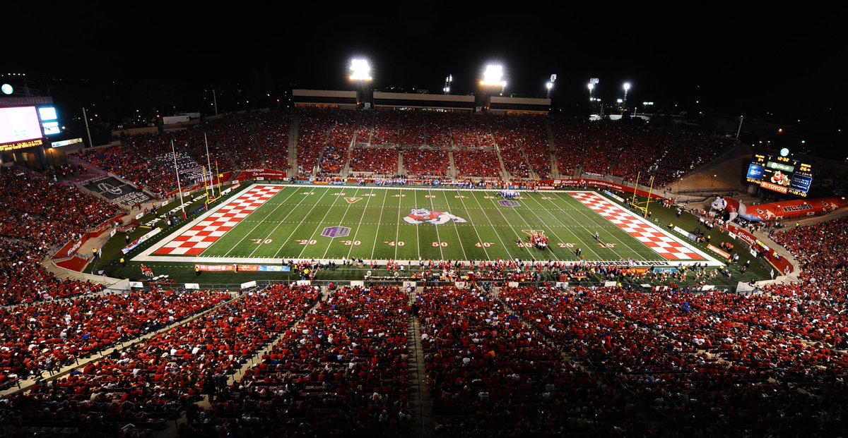After a great conversation with <a href="/PatMcCann7/">Pat McCann</a> , I am excited and blessed to announce I’ve been offered by Fresno State!! 🔵🔴<a href="/coachTcsm/">Tim Tulloch Sr.</a> <a href="/CoachDovey/">Mike Dovenberg</a> <a href="/CoachAmoako/">Coach Stephen Amoako</a> <a href="/tlbutler5/">CoachTB.CSM Football</a> <a href="/JUCOFFrenzy/">JUCO Football Frenzy</a> <a href="/BrandonHuffman/">Brandon Huffman</a> 
Back To Work !!