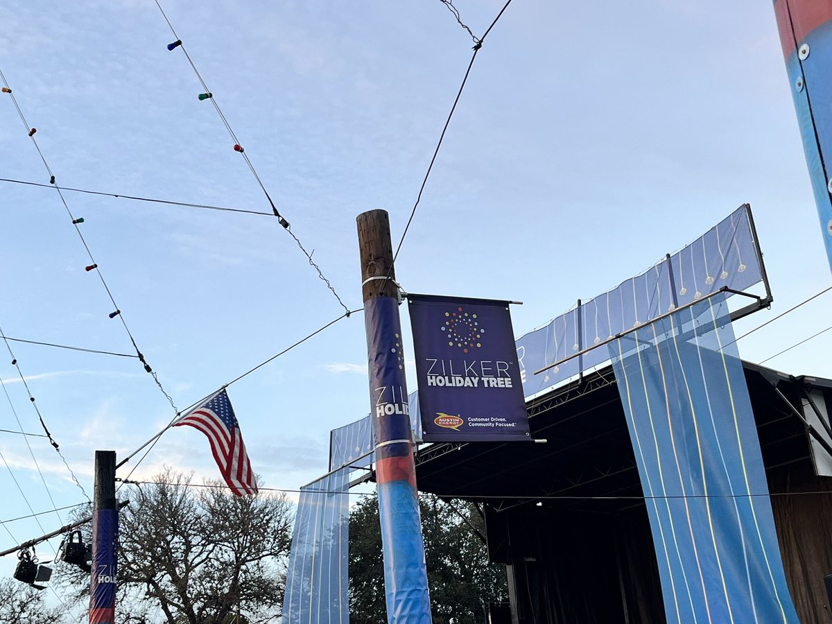 Taylor_Kamn's tweet photo. I’m out at the Zilker Holiday Tree lighting ceremony, which starts at 6 p.m., and the Austin Civic Wind Ensemble is setting the holiday tone in the meantime! #atx #zilkertree https://t.co/5uL6ShmOcH
