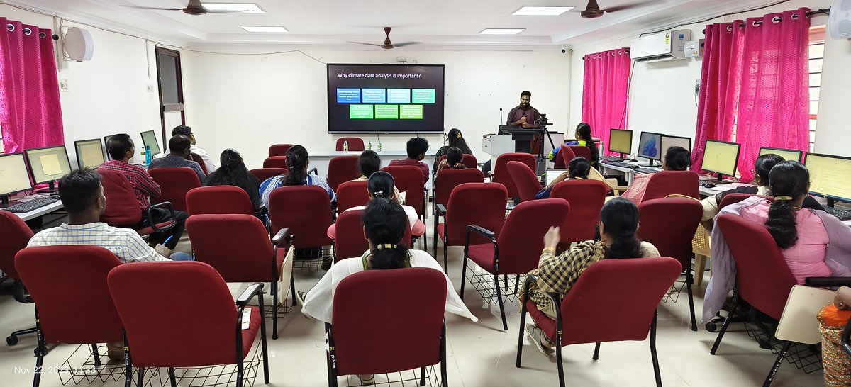 PSIT_TNAU's tweet photo. TWT#36 PS&amp;IT, AEC&amp;RI, TNAU Coimbatore - AICTE ATAL FDP on Data Science in Agriculture - Day #3 - 22 Nov 2023- Session 6 - Climate Data Analysis using Python - Mr. Dinesh, Data Scientist, Coimbatore #DataScience #climateData #pythonprogramming @AICTE_INDIA https://t.co/8YLVKOPgda