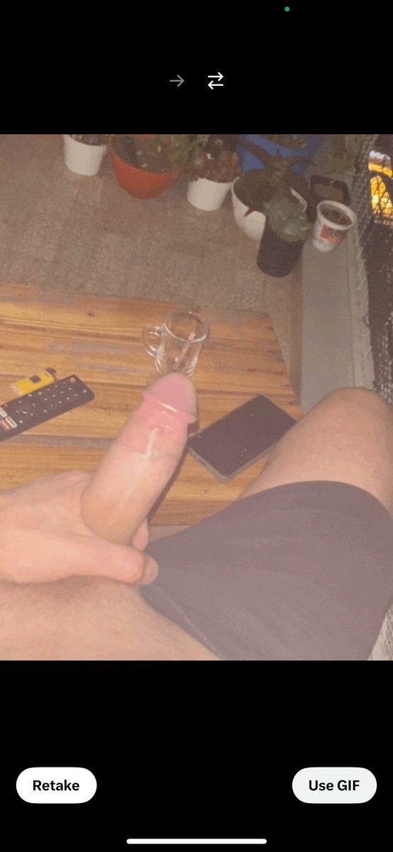 Dickyxxx__'s tweet photo. @XaviBlinded Que ganas de tener a alguien comiéndome la verga acá en el balcón 🍆🍆🍆🍆 https://t.co/zJefNpG00X