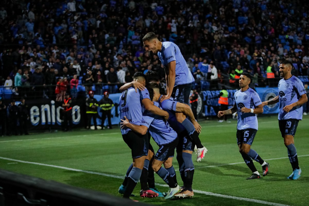 Belgrano's tweet photo. ✅ Volver campeones y consolidarnos en la @LigaAFA.
✅ Clasificar a cuartos de la #CopaDeLaLiga.
✅ Jugar una copa internacional en 2024. 
💪🏴‍☠️ ¡Ahora, vamos por más!

#BelgranoVamos https://t.co/0ILzEntMFf
