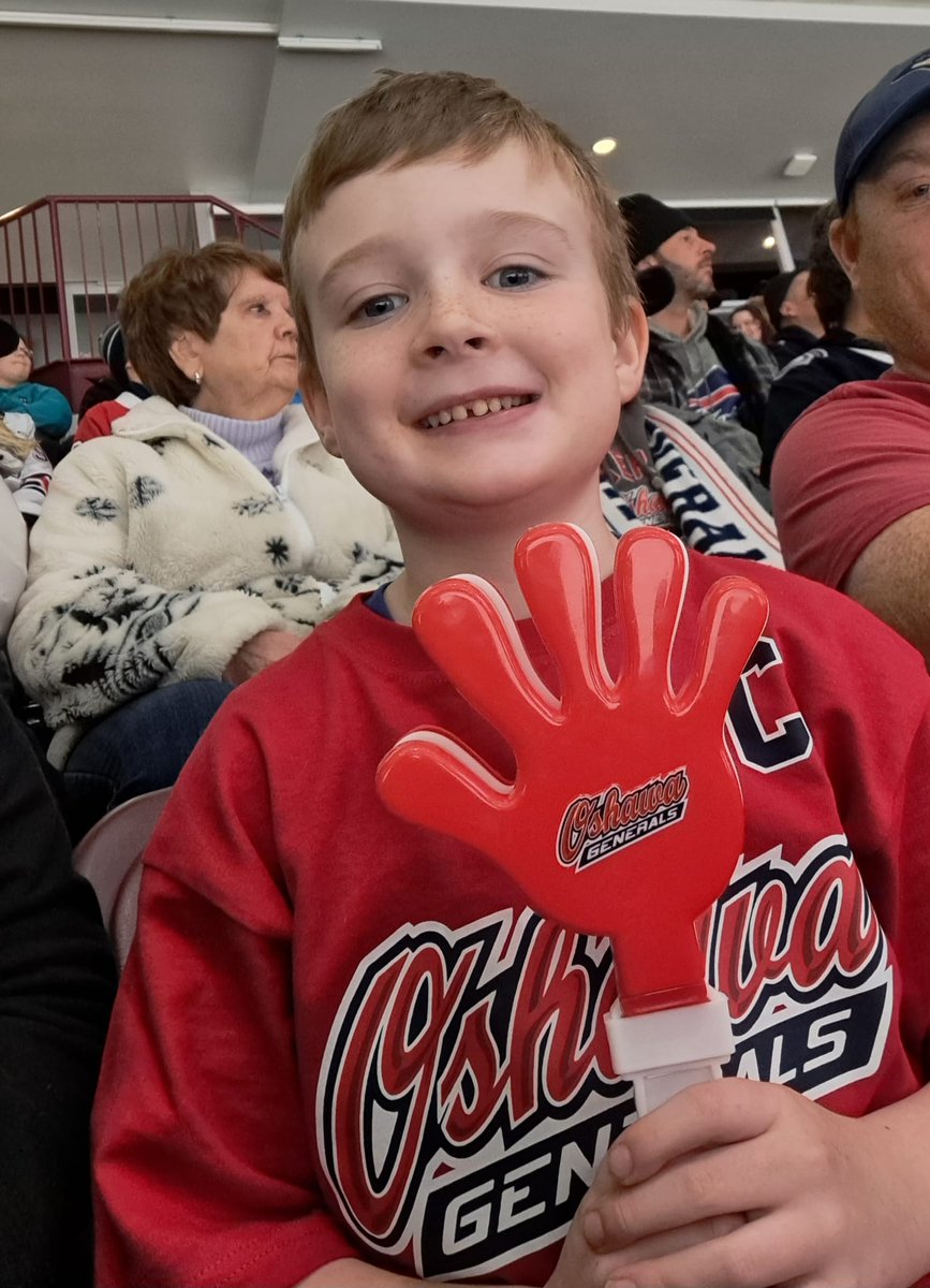 WickedQueenOne's tweet photo. His 2nd game in 2 weeks! I know what Santa is bringing him for Christmas.... MORE @Oshawa_Generals tickets! #selfie #goGensgo #OshawaGenerals #Hockeylife https://t.co/uPuDgb0nuX