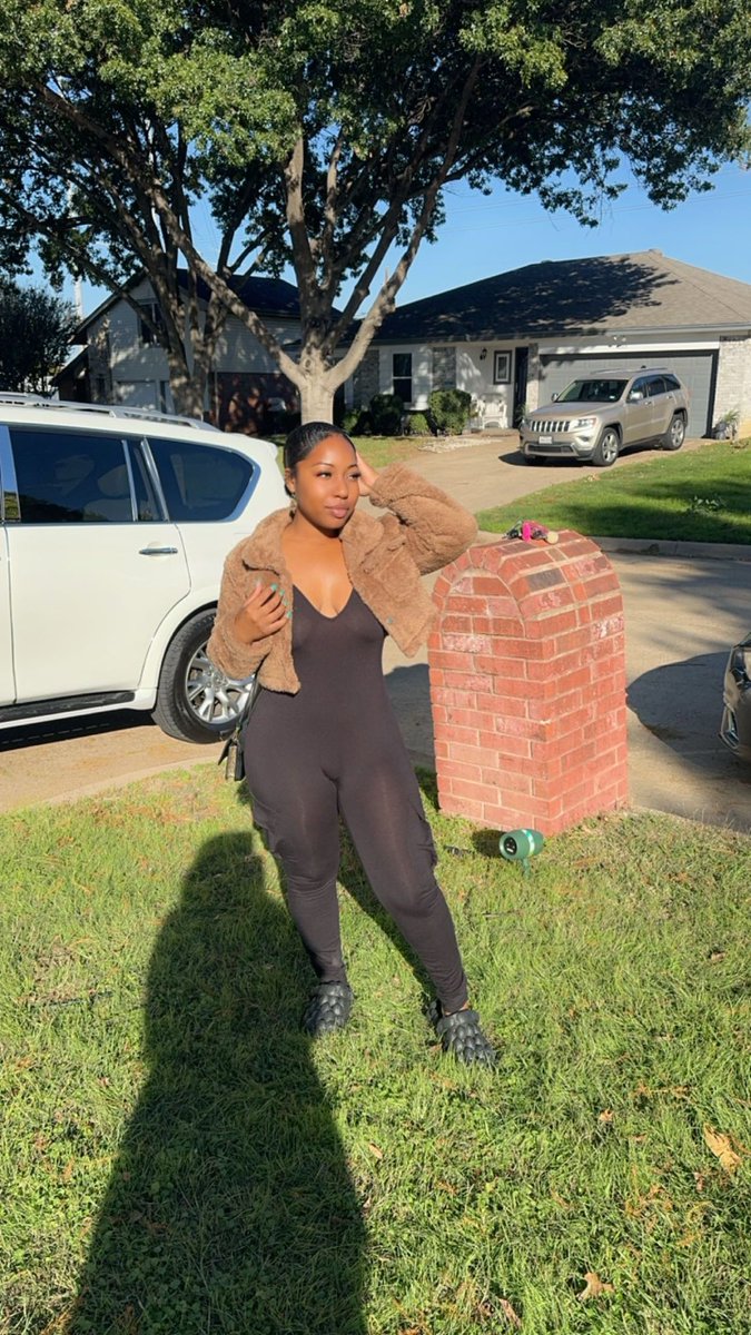 trakaila1's tweet photo. Thinking about me yet ? 😏 https://t.co/VNXoVTVh4g