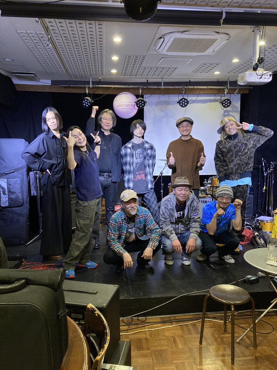 Saturday was "GONZ 20th Anniversary Tour Kobe". GONZ with a new flute added to the band's sound, which was more progressive and cool. Thank you to everyone who came out, GONZ and Starting Over, we will try our best to finish the 2nd album soon.