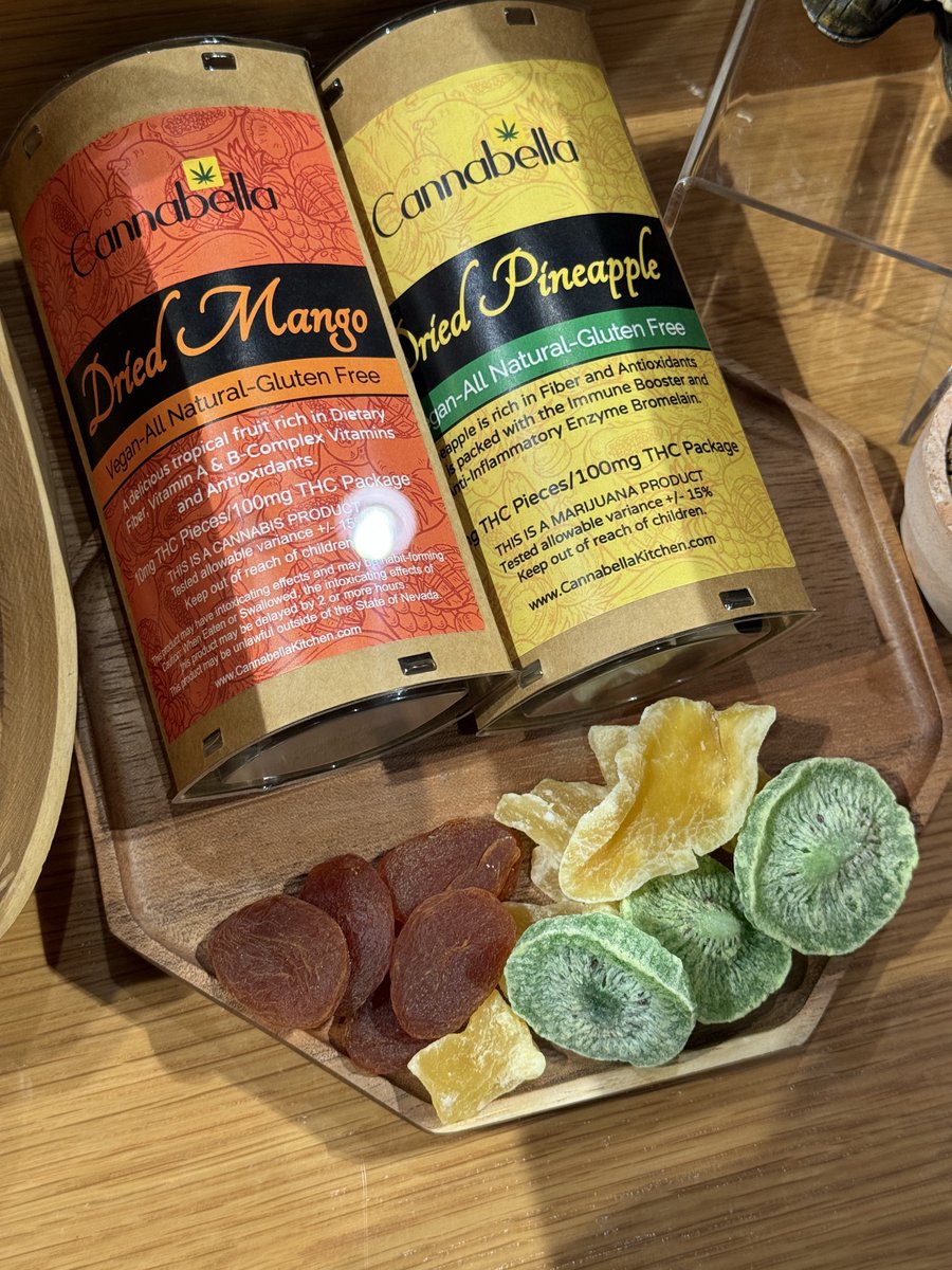 REALDrGREENLABS's tweet photo. 大麻チョコに大麻ドライフルーツ https://t.co/7fzWxgEEfn