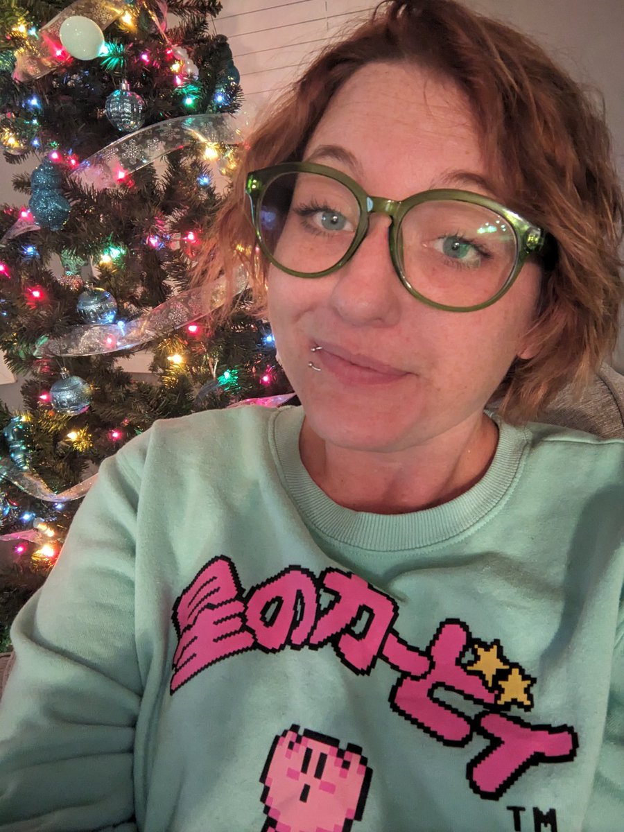 BlueEye72795085's tweet photo. The comfy and pretty version of me haha 😆 https://t.co/oYPWzt1MSr