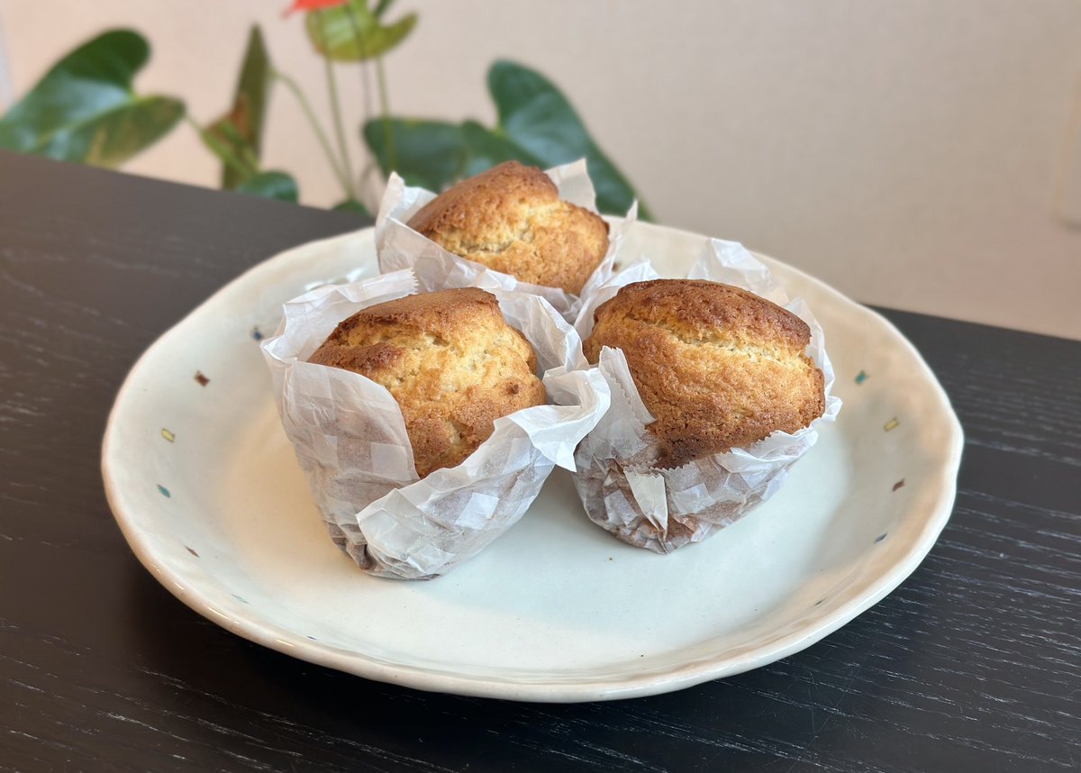 shionrina's tweet photo. オイルマフィン焼きました。
#お菓子作り https://t.co/mHiPsRv2mI