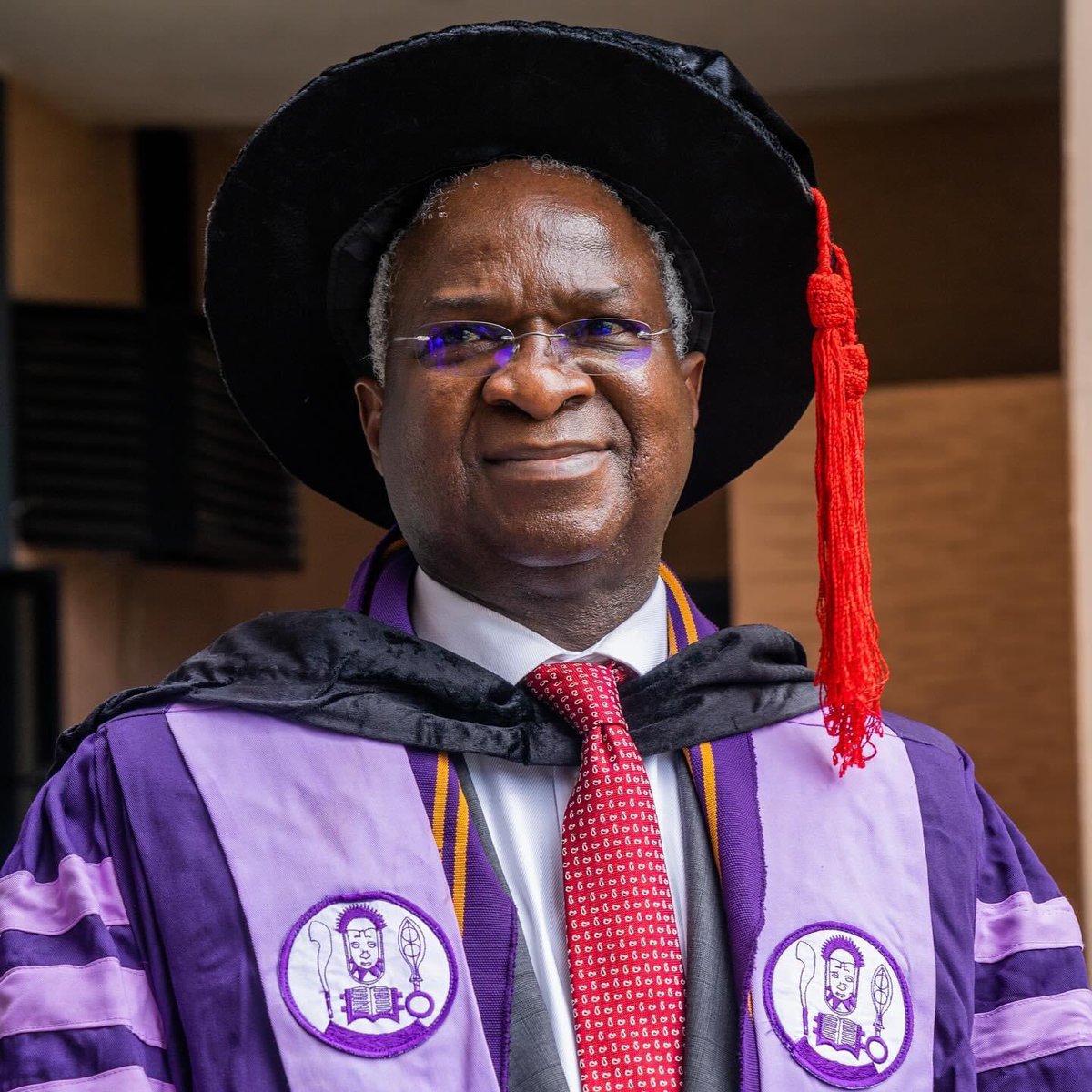 shigisege's tweet photo. Conferment of the Honorary Degree of Doctor of Law (LLD) Honoris Causa on Mr Babatunde Raji Fashola SAN CON and others as part of the University of Benin 48th Convocation Ceremonies on Saturday, 25th November 2023.
Photo Credit : LUKESH https://t.co/KLlKv3DXFn