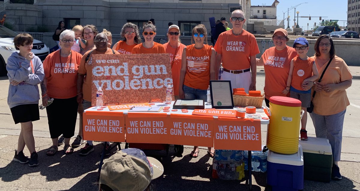 AnnDubDub's tweet photo. 🧵Topeka,KS  @MomsDemand supporter, Jim McHenry, recently passed away, McHenry, a survivor of the 1966 University of Texas mass shooting, never understood why gun violence survivors are expected to go about their lives like nothing happened.  https://t.co/l8ewbzHpAq #KSLeg https://t.co/9xeiP6Mso1