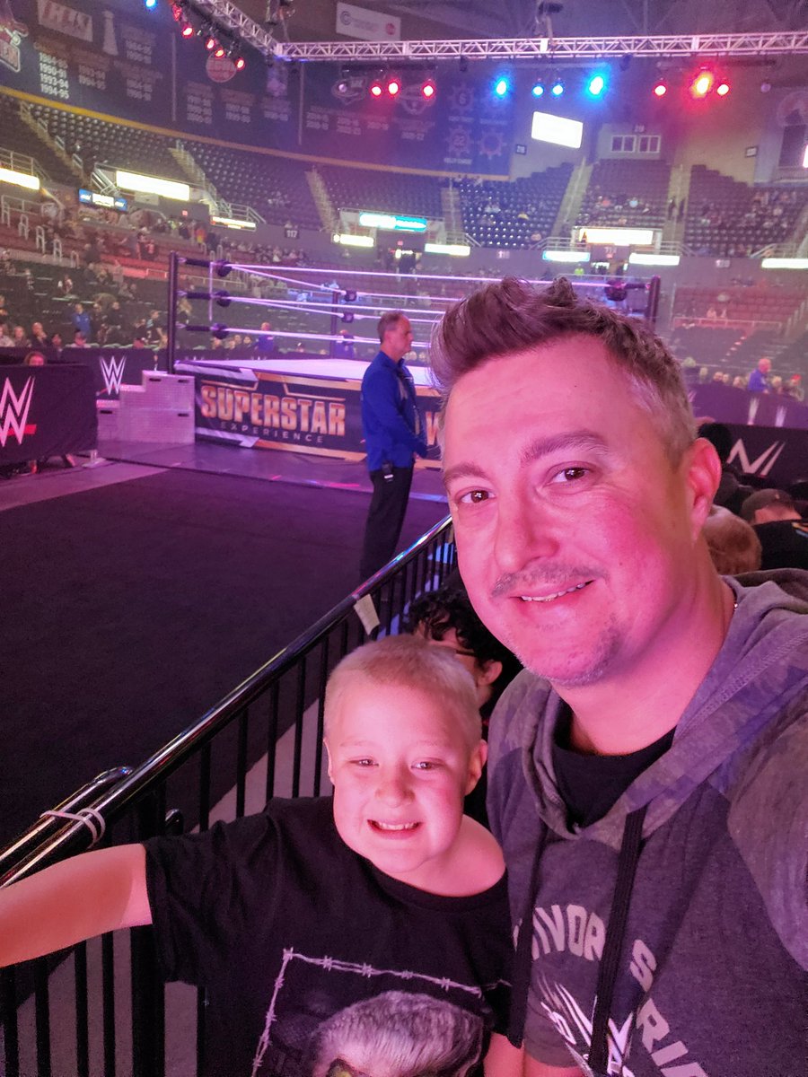 Barbituous's tweet image. 3rd night in a row of wrestling for my son and I.  Smackdown, Survivor Series, and now the SuperShow! Hell yeah! #wwepeoria