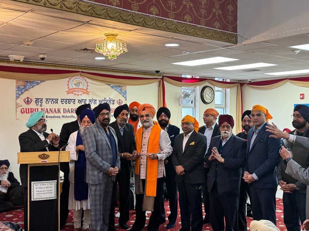 SandhuTaranjitS's tweet photo. Privileged to join the local Sangat, including from Afghanistan, at Guru Nanak Darbar of Long Island in celebrating Gurpurab- listened to Kirtan, spoke about Guru Nanak’s everlasting message of togetherness, unity, &amp; equality, partook langar, and sought blessings for all. https://t.co/i45M2TuSdf