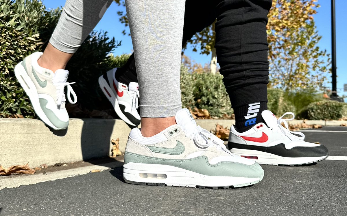 shilohnsam's tweet photo. Happy sunday!!! Wifey and i running errands so…We felt like rocking a lil #airmax1 Today!! 🥰#snkrskliveheatingup
#solecollectors #snkrskickcheck #sneakerhead #sneakerfreakerfam #instakicks #MillerApproved #dubbsteppin #sneakerwifey #snkrliveheatingup https://t.co/SX5Wyb8Mfa