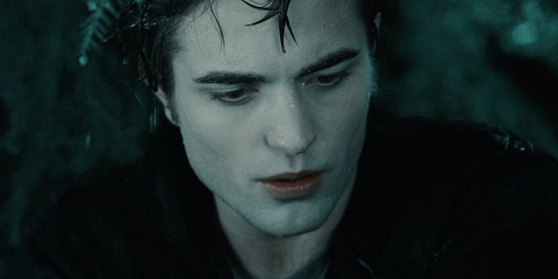 filespattinson's tweet photo. robert pattinson as edward cullen in twilight, 2008 https://t.co/6yK04Ey7bv