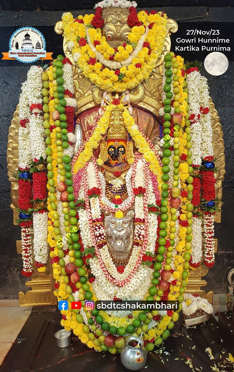 HRR018's tweet photo. Today's Alankara of Shri Banashankari Devi,Badami..🙏 https://t.co/vWcAwXtrzT