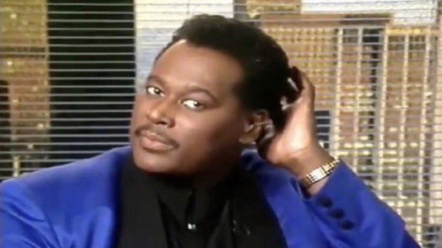 DollarBeKnowing's tweet photo. So, the ENTIRE show is outside?! #SoulTrainAwards https://t.co/HrPfI6wzOw