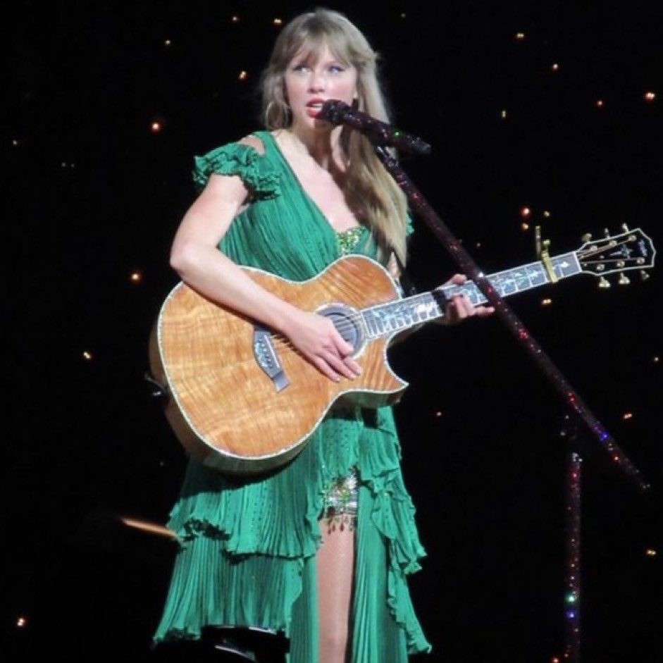 swifferupdates's tweet image. 🏟️| “Say Don’t Go” is the first surprise song of the night! #SaoPauloTSTheErasTour