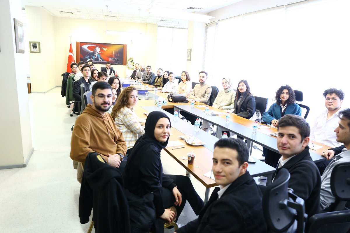 tbbkariyer's tweet photo. Kırıkkale Üniversitesi Düşünsel Hukuk Topluluğu, Türkiye Barolar Birliği Kariyer ve Mesleki Gelişim Merkezi’ni ziyaret etti. 
#tbbkariyer #kariyer #hukuk https://t.co/Clk5W5yE4F