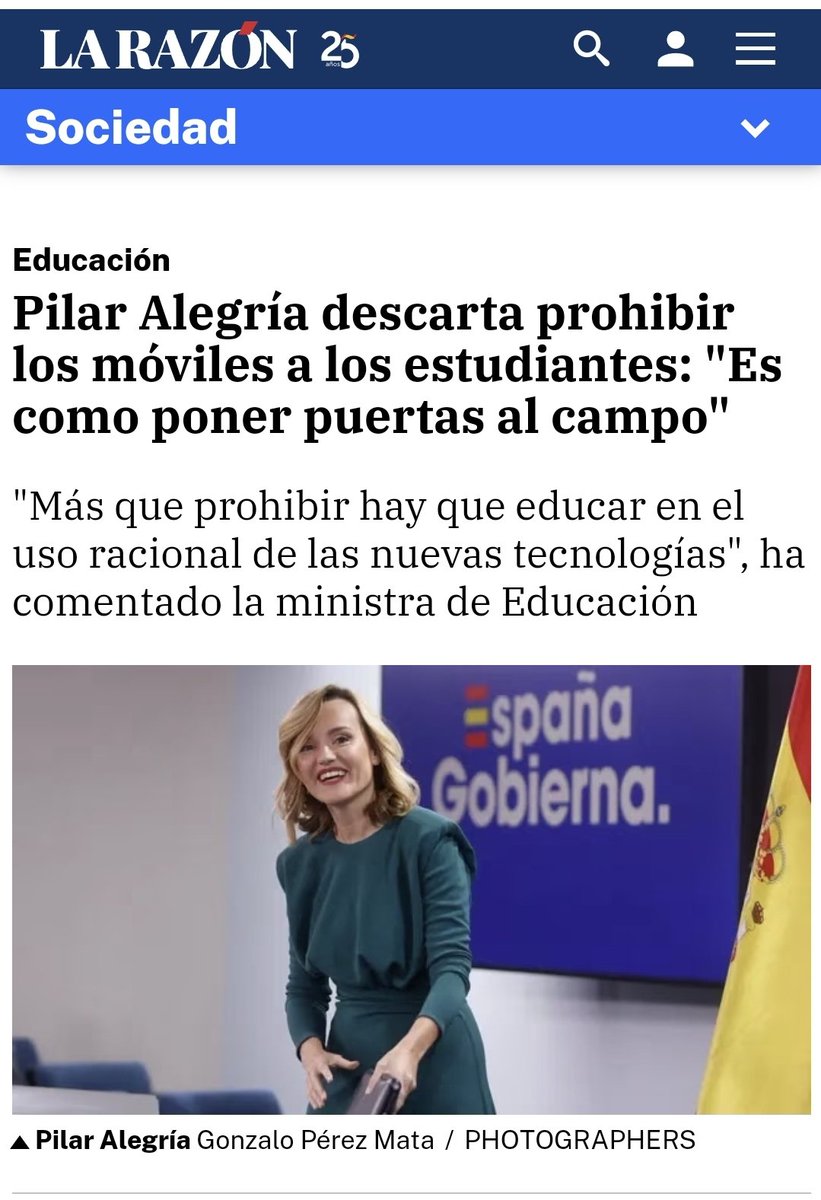 No se puede prohibir a niños a fumar, conducir o beber alcohol. Sería poner puertas al campo.

Hay que enseñar a fumar, beber y conducir de forma responsable dándoles cigarrillos, alcohol y coche desde niño. 

Prohibido prohibir.

Doy el desastre, luego la escoba para recogerlo.