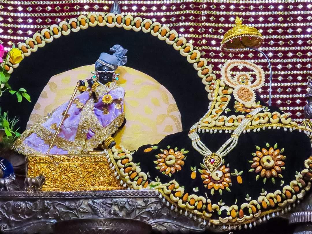 Sriradharaman's tweet photo. Mangla Sandarshan https://t.co/yA7JJw96Mk