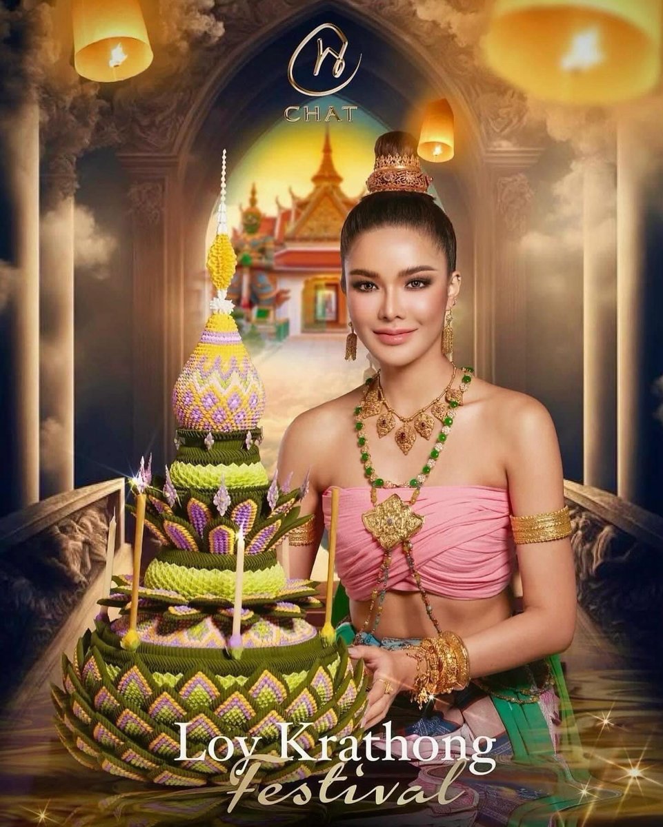 MissGrandTH's tweet photo. สุขสันต์วันลอยกระทง | Happy Loy Krathong Festival 🪷

มิสแกรนด์ไทยแลนด์ขอร่วมสืบสานประเพณีอันทรงคุณค่าของไทย และขอรณรงค์ลอยกระทงโดยไม่ทำลายสิ่งแวดล้อม งดเล่นพลุ-ดอกไม้ไฟที่ก่อให้เกิดอันตราย มาร่วมลอยกระทงอย่างสร้างสรรค์ และปลอดภัยกันนะคะ ✨

𝗧𝗵𝗮𝗶 𝗖𝗼𝘀𝘁𝘂𝗺𝗲: วิฏฐะยา วิทยา ผ้าอย่างเทศ
𝗠𝗮𝗸𝗲𝘂𝗽 & 𝗛𝗮𝗶𝗿: Nongchat

#5RunnerUpMissGrandInternational2023 
.
#MissGrandThailand #อุ้มทวีพร  
#MissGrandThailand2023 
#WeAreGRANDthe1andOnly
#เวทีอันดับ1ของประเทศไทย 
#มิสแกรนด์เวทีเพื่อประชาธิปไตย
#นับจากนี้ทุกพื้นที่มีแต่แกรนด์