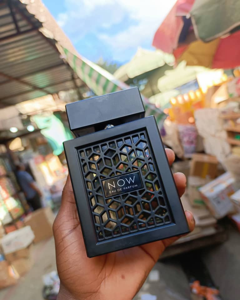 Perfume kumi zilizo nunuliwa zaidi mwezi wa 11.

10. Now Intense: Perfume ya kiume, harufu nzuri inayodumu Muda mrefu inavutia. Inatengenezwa na Lattafa Fragrance, Naipa Nyota tano. 

Now Intense elfu 40

☎️ 0678213259