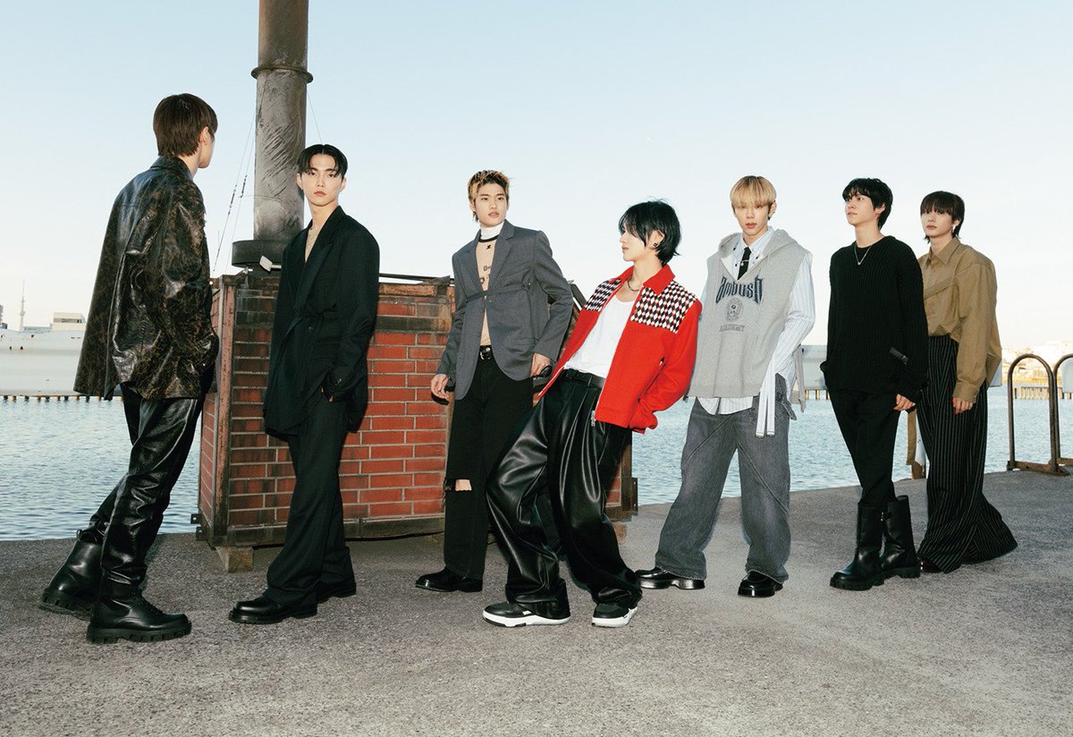 LEESOHEEFR's tweet photo. ⤿ 27.11.23 

RIIZE pour Numéro Tokyo !

꒰ @RIIZE_official #TalkSaxy
#라이즈 #소희 ꒱ https://t.co/Qa6nYZup2P
