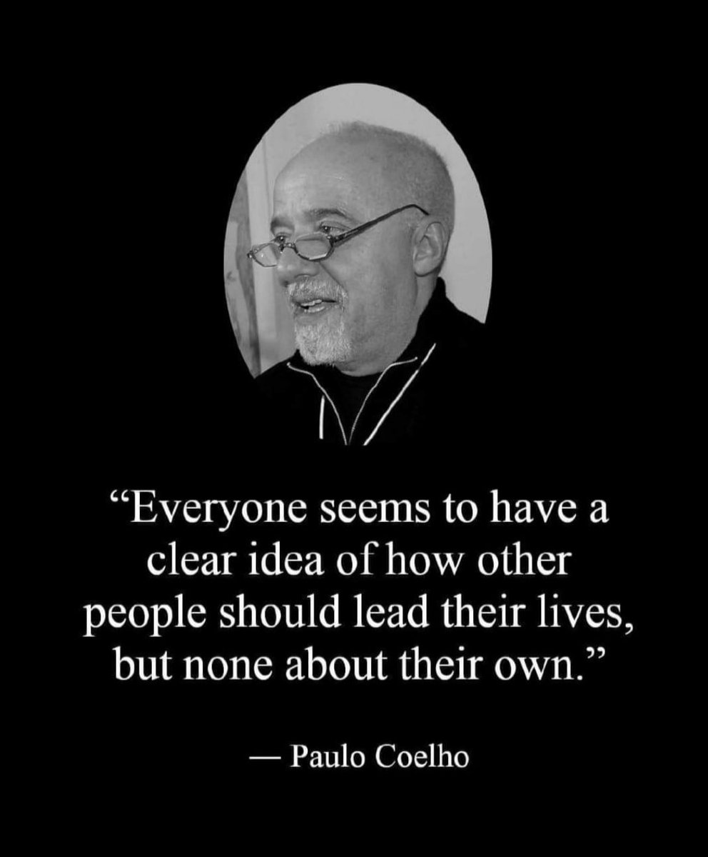 DrKumordzi's tweet photo. "Everyone seems to have a clear idea of how other people should live (lead) their lives, but none about their own." They don't even know their left from right. 🤕
...imagine oooo, but we move regardless! Have a great week ahead!
#mondayvibes #life #iamtheDREAM #Focus https://t.co/K0UVzVlRqU