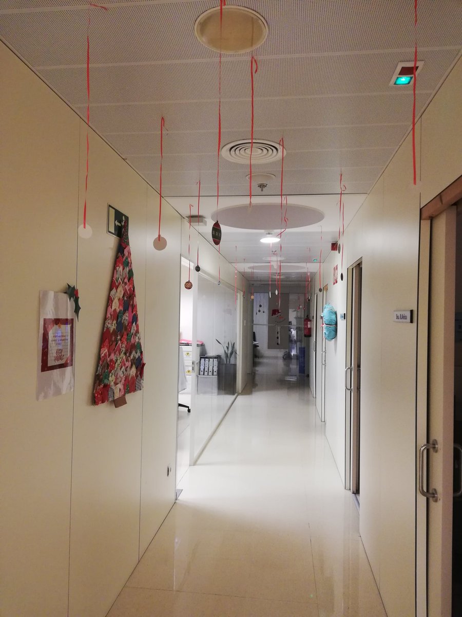 ¿Cómo detectar un buen clima laboral? Cuando los profesionales deciden de forma espontánea y por sorpresa decorar los espacios comunes, para hacer confortable a pacientes y profesionales.
Un ejemplo del área de mama de  SDI <a href="/parctauli/">Consorci Corporació Sanitària Parc Taulí</a>