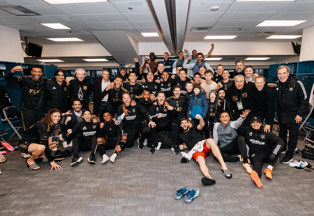 LAFC's tweet photo. Goodnight Los Angeles. 

See you Saturday 🏟️ https://t.co/8AB7cZVhon