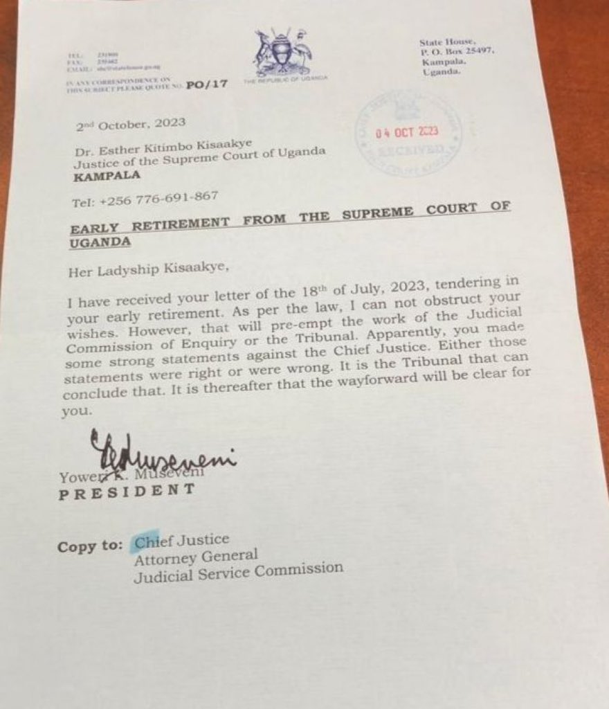 AAgather's tweet photo. “…the President does not have the right to reject a resignation by a judge…There are no ifs, buts, or howevers attached to that provision… or at worst the extreme tragedy of the President deliberately undermining the provisions to which he has sworn to abide.” @OlokaOnyango https://t.co/1E2UrqdjZs