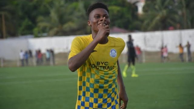 FabrizioRomano's tweet image. 🇱🇷 Multiple clubs are tracking Liberia 2006 born talented midfielder Divine Teah.

Gent, AC Milan, Sporting, Bayer Leverkusen are all keeping close eye on him.

Teah, recently included into The Guardian's top 60 talents of Next Generation for 2023.