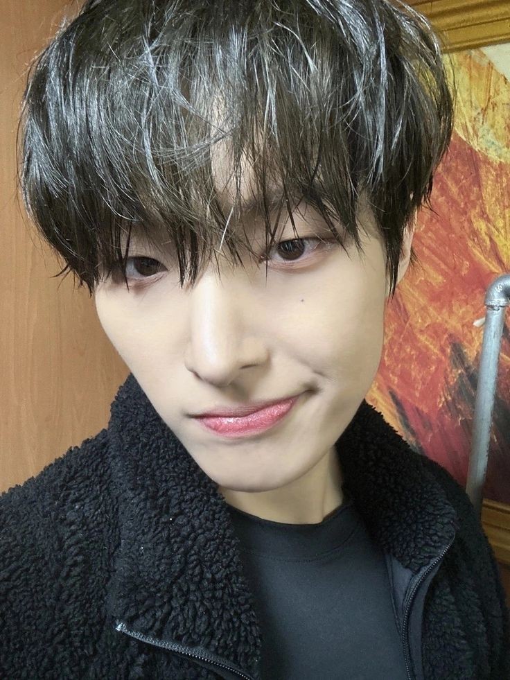 Fariam um pacto de amizade comigo?

Nome: Miguel
Altura: 1,83
Idade: 24
Sexualidade: olhou, sorriu
Mbti: ENTP
Signo: leão miau
Animal: lobo 
Cor favorita: preto 
Comida: bolo de caco
Bebida: 51 
Filme: Quatro amigos e uma maconha viajante
Hobbie: chutar velho