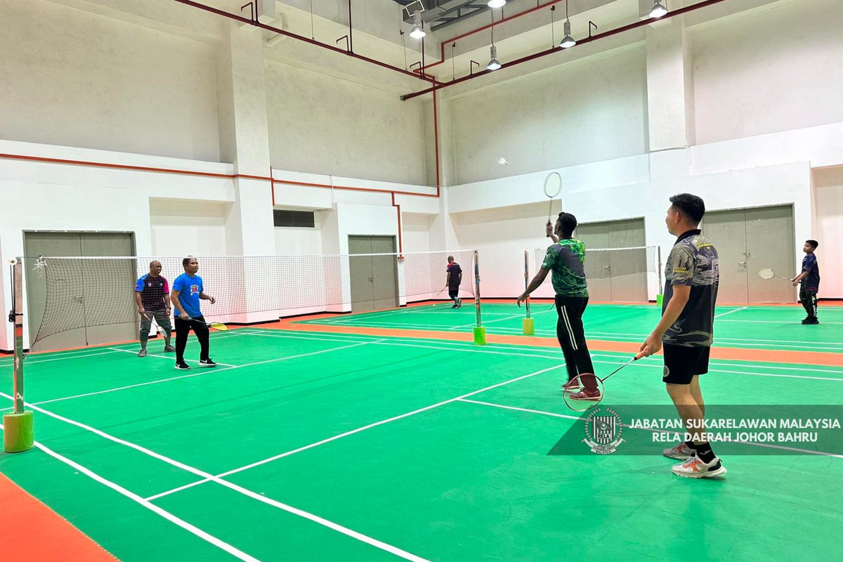 26 November 2023 | Ahad
Pejabat RELA Daerah Johor Bahru mengadakan aktiviti riadah yang bertempat di Dewan Serbaguna Kompleks KDN Setia Tropika.
#setiaberbakti #RELAjiwaMalaysia
<a href="/KDNPUTRAJAYA/">KDN🇲🇾</a> <a href="/relamalaysia/">relamalaysia</a> <a href="/yahyakgc/">Yahya Sulaiman</a> <a href="/RELA_Johor/">RELA Negeri Johor</a> <a href="/normanosak/">LongMan81</a> © 𝗨𝗠𝗥 | 𝗡𝗘𝗭