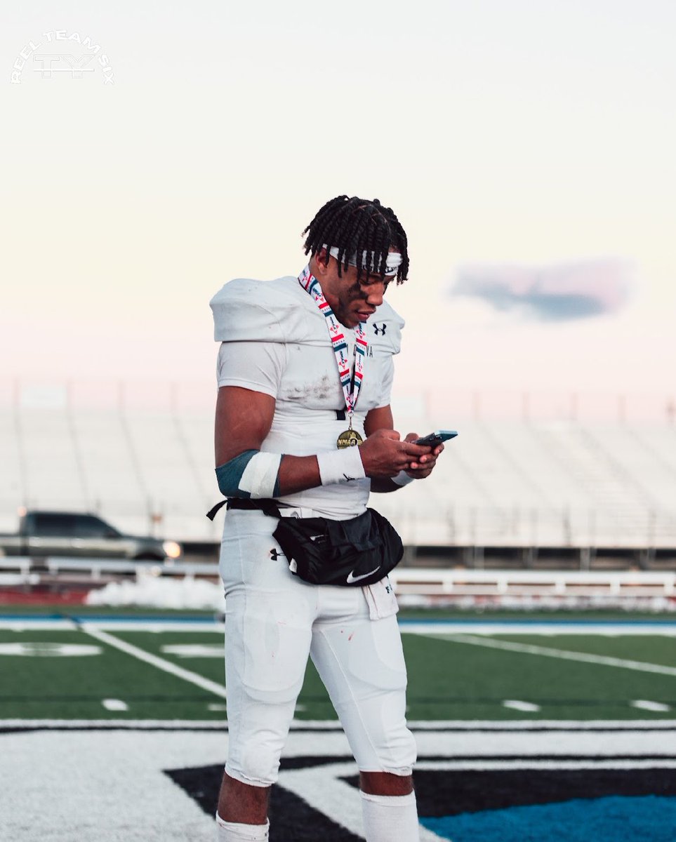 Blessed to be a STATE CHAMP!!! Beyond thankful for all of the ups and downs throughout the year and I wouldn’t trade it for anything. That 🔵🏆 coming back to LC‼️ #ringme💍 #committed🥇 <a href="/ReelTeamSix_ty/">Tyrick Yazzie</a> 📸