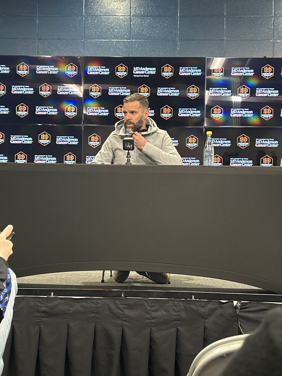 BayouCitySoccer's tweet image. Head coach Ben Olsen says set pieces are a huge part of the playoffs. Asked about the potential handball on Sviatchenko, "haven't seen it, I don't care." He chuckled and added, "we don't even know what a handball is anymore." #SomosFearless