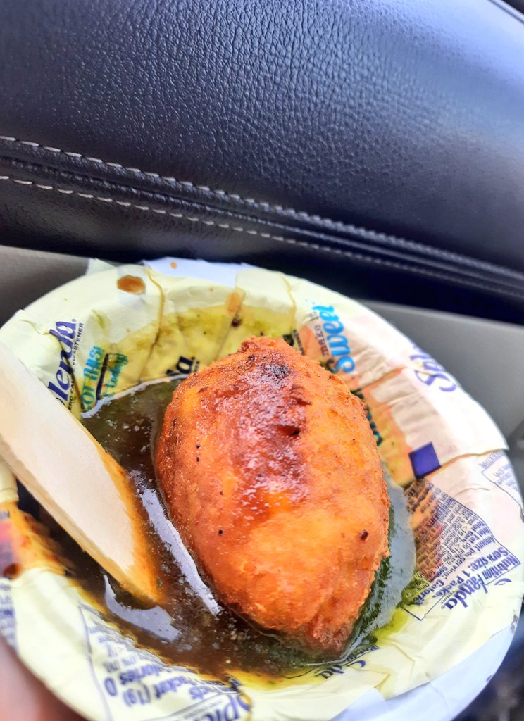 sonalyou's tweet photo. #Batla #Pattice! Had it in #Indore recently after a long time. #VijayChaat @ #ChappanDukan, makes delicious Pattice,2 ways, Khopra n other Peas in winter season,little spiceier than Khopra.#gratitude💫#happyme🥰🧿
Matar Paratha made by me,from the archives for a get together,'19! https://t.co/RqFme2pRJw