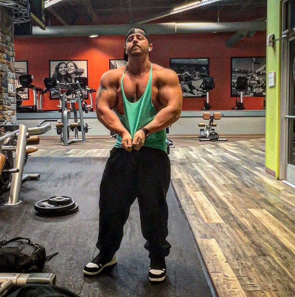 207lbs after a long few days of eating 😅💪🏼
#flex #bodybuilder #bodybuilding #muscle #muscles #body #focused #strong #pump #gains #gainz #gym #fit #fitness #fitguy #gymlife #lifestyle #selfie #fitfam #grow #fatloss #weightloss #diet