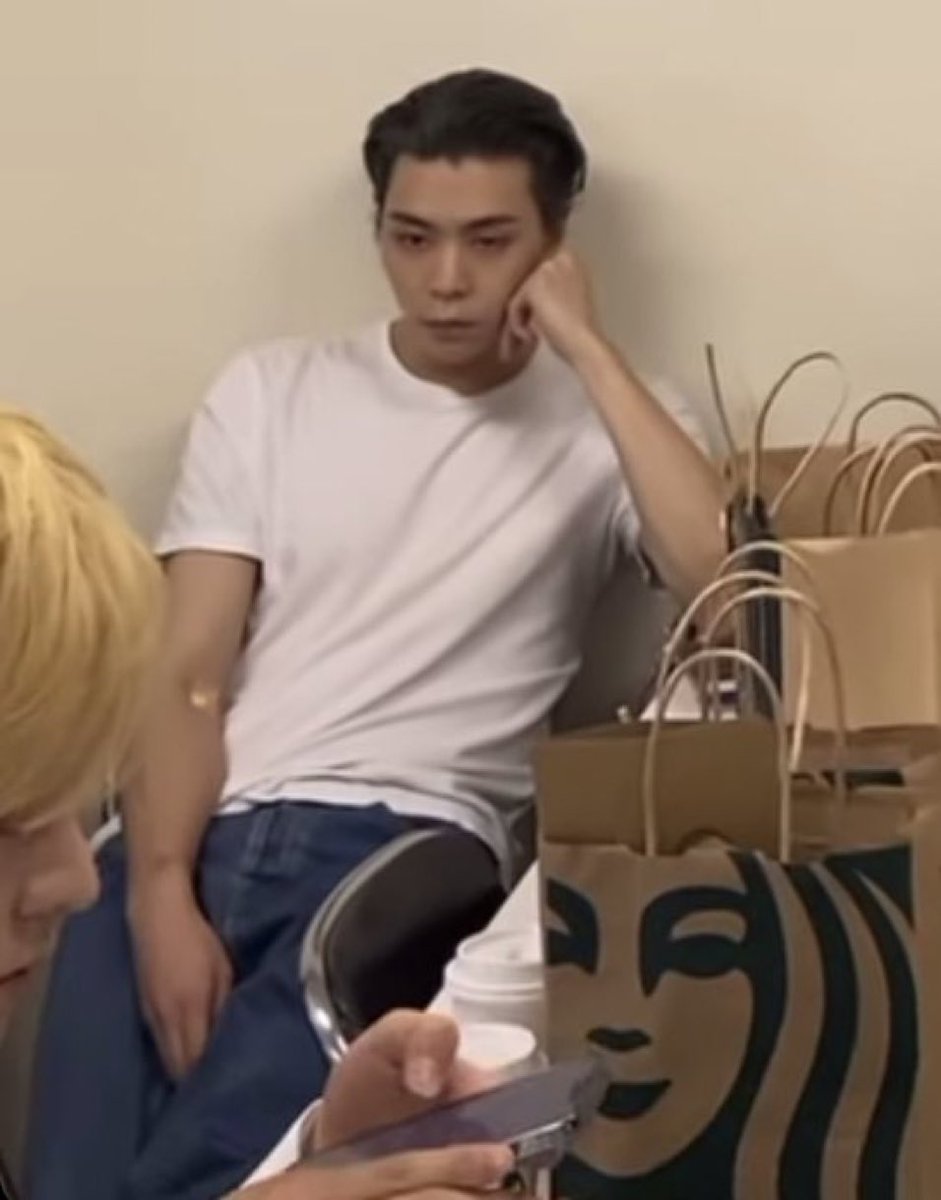 suhpremacistJ's tweet photo. still thinking about NCT 127 https://t.co/xAg7zklchn