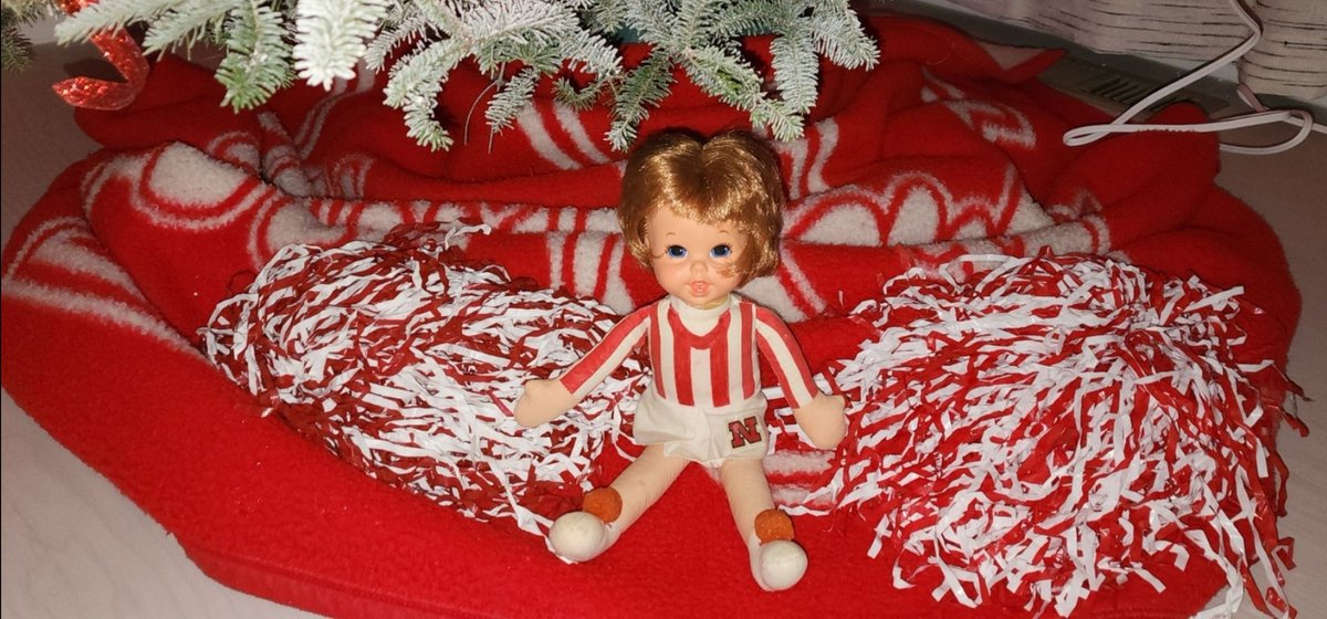 __mikebradley__'s tweet image. Unofficially the OFFICIAL tree of UNL🤣. Steph let Kaiden and I decide the theme for this year&apos;s Christmas tree and then knocked it out of the park.She handmade a lot of the ornaments and it&apos;s amazing.Happy Holidays! GBR!❤️🎄🧑‍🎄 @Smoocher8111 @KaidenBradley15  @alexis_bradley8