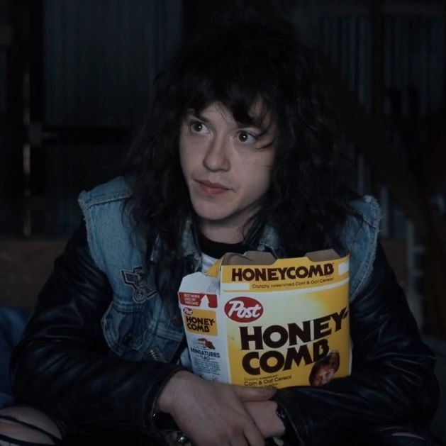 — o que eu seria se fosse um(a):

cor: preto
planeta: terra 💪🏻
cheiro: maconha
lugar: d&amp;d
cidade: a que eu moro 
sabor: nao sei 
animal: cachorro 
música: no more tears
fruta: abacate 
estação: inverno 
instrumento musical: guitarra
bebida: água