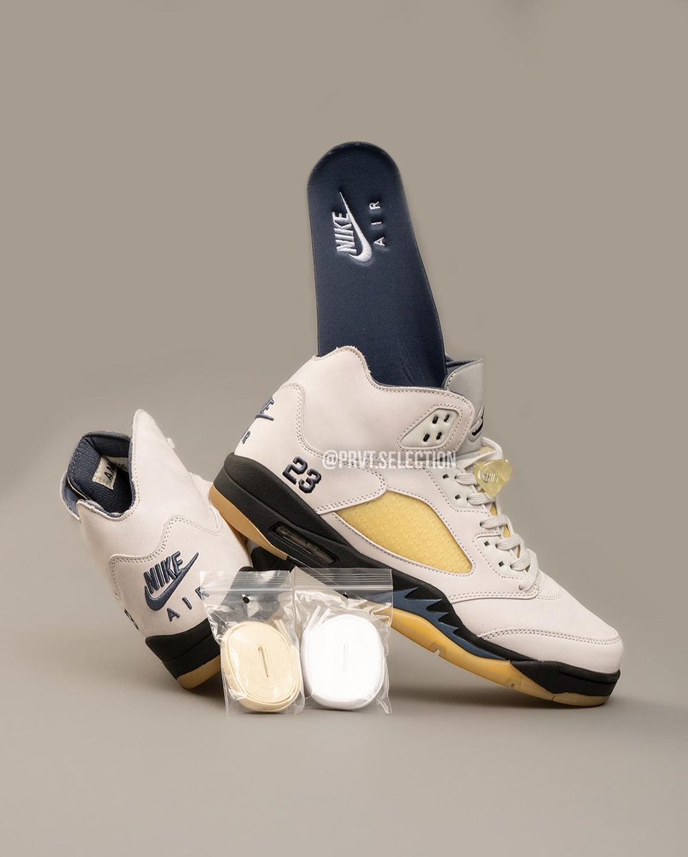 sneaker_maris's tweet photo. The A Ma Maniére x Air Jordan 5 "Dawn" releases today at 10am ET 🌤️
=> https://t.co/oQzTz2ozfD https://t.co/pIEGDOu49b